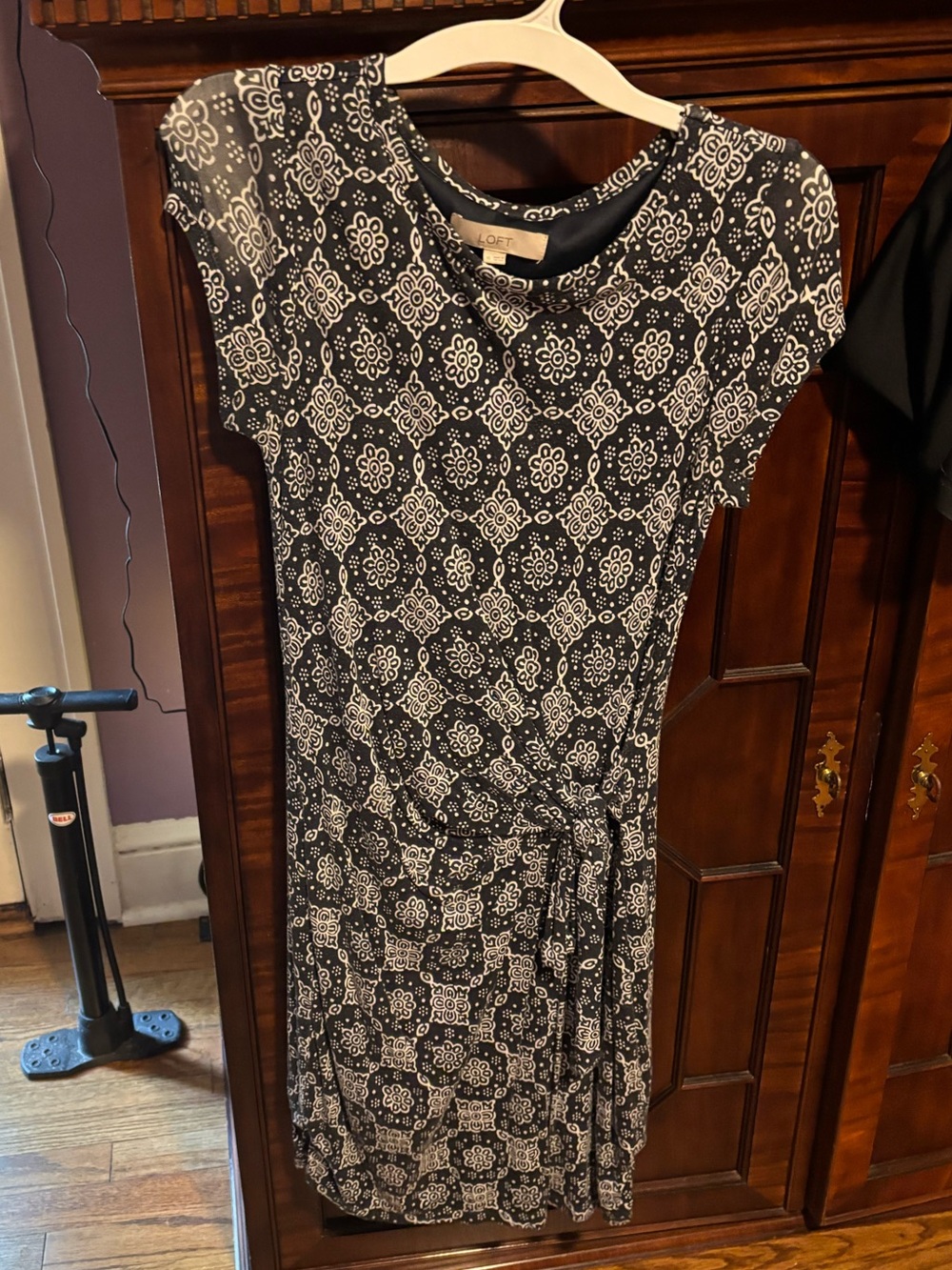 Loft comfy work dress with tie waist detail XS
